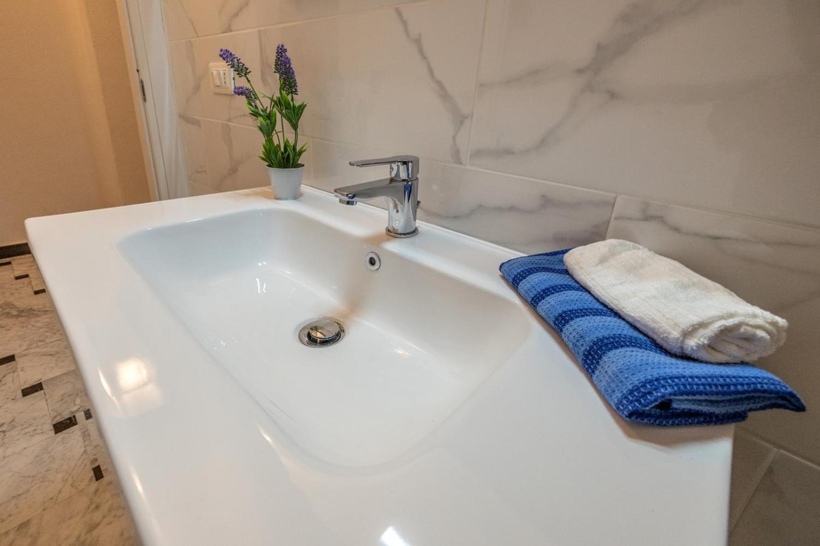 La Corte Sconta Finalborgo Finale Ligure Exteriör bild